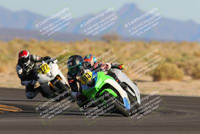 media/Oct-29-2022-CVMA (Sat) [[14c0aa3b66]]/Race 9 Amateur Supersport Middleweight/